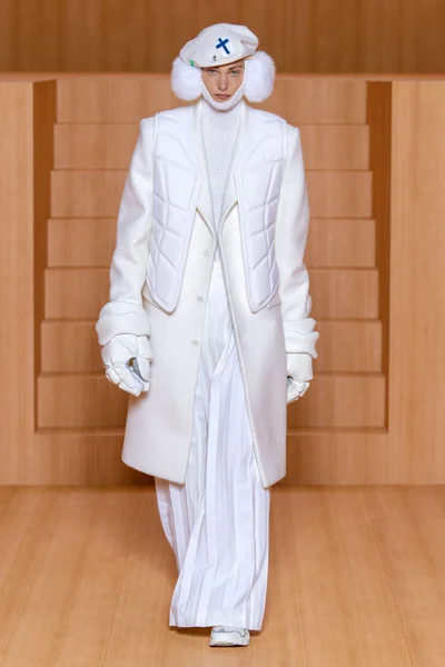 Look 73